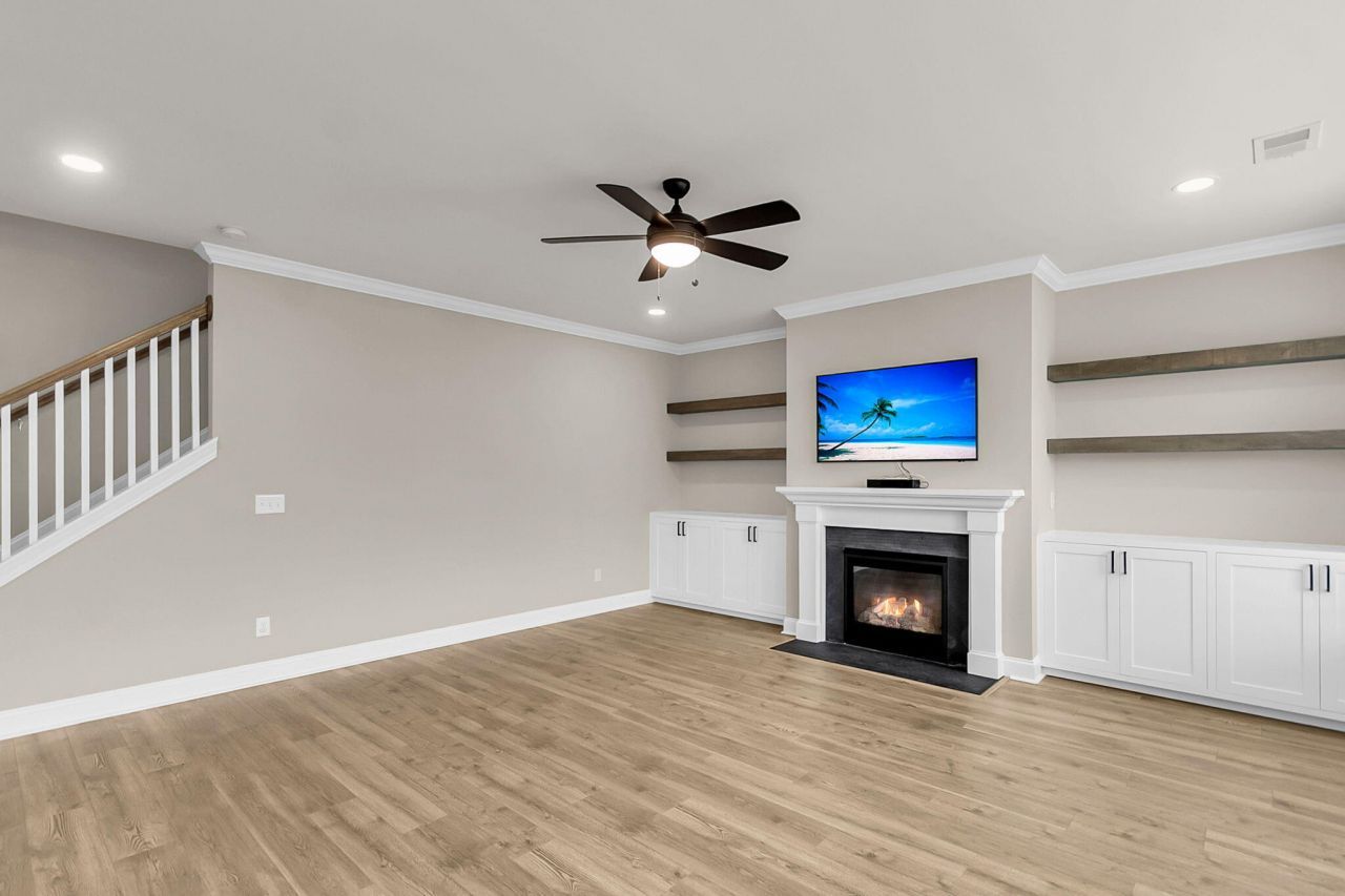 687 Black Pine Road Photo 22