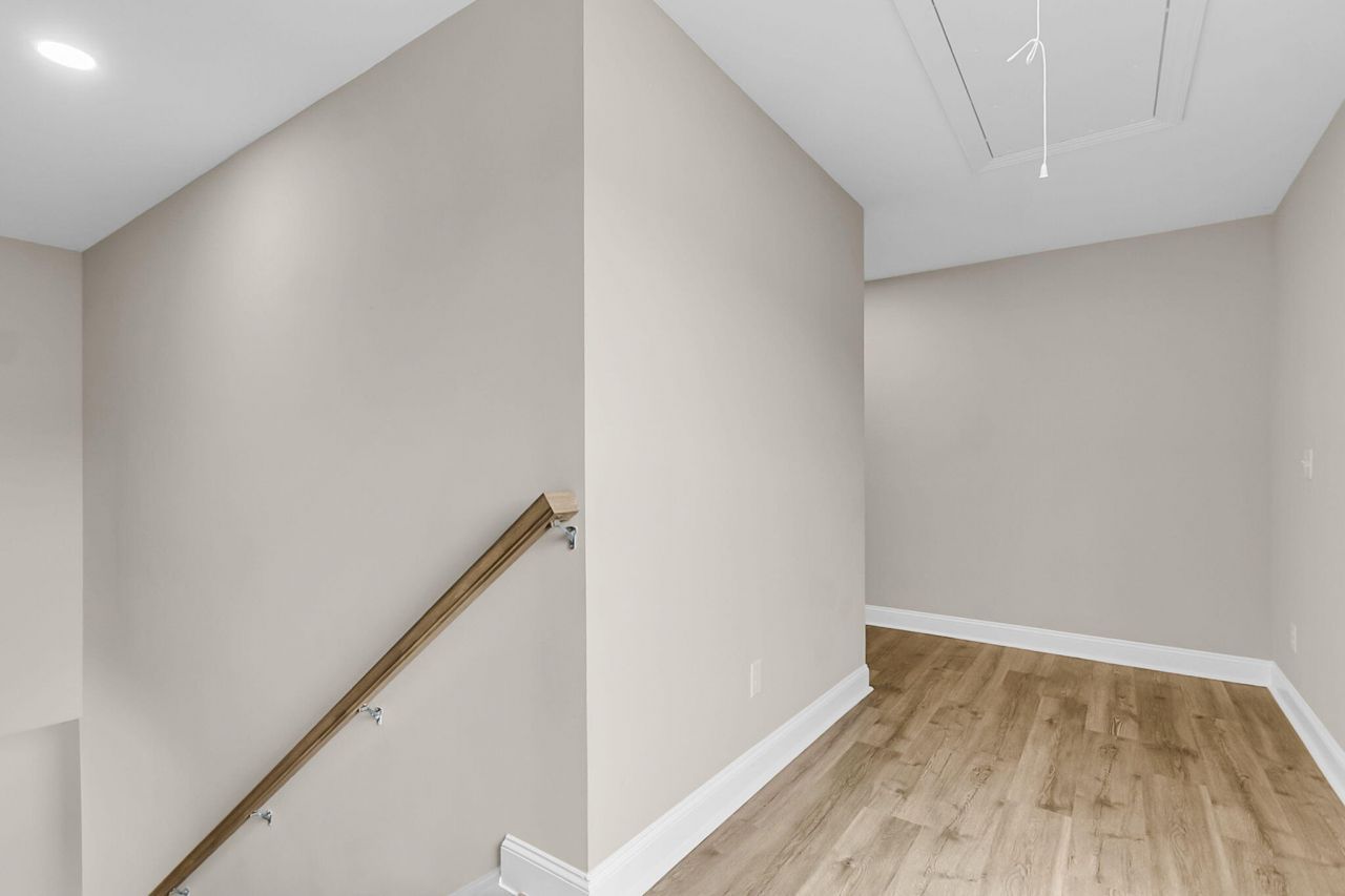 687 Black Pine Road Photo 28