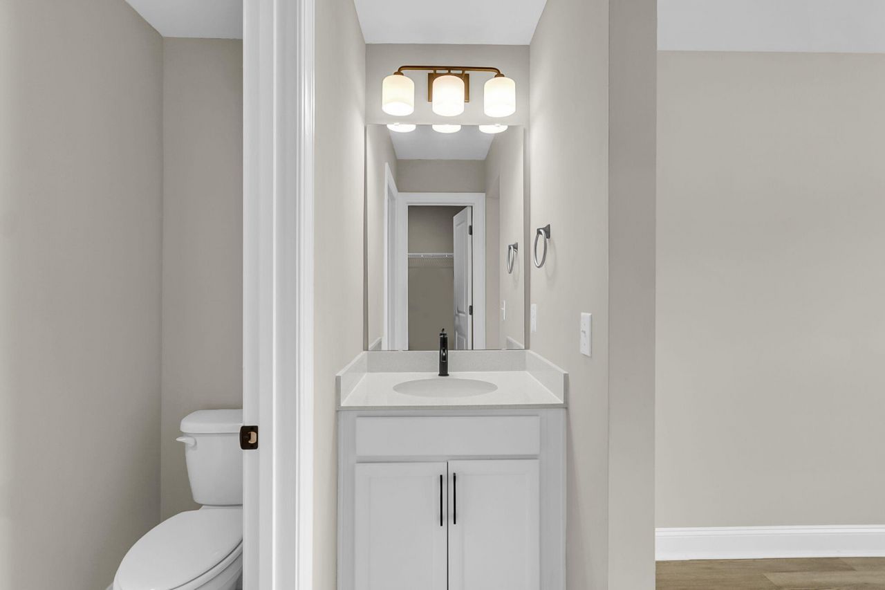 687 Black Pine Road Photo 35