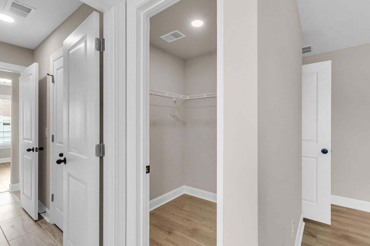 687 Black Pine Road Photo 38