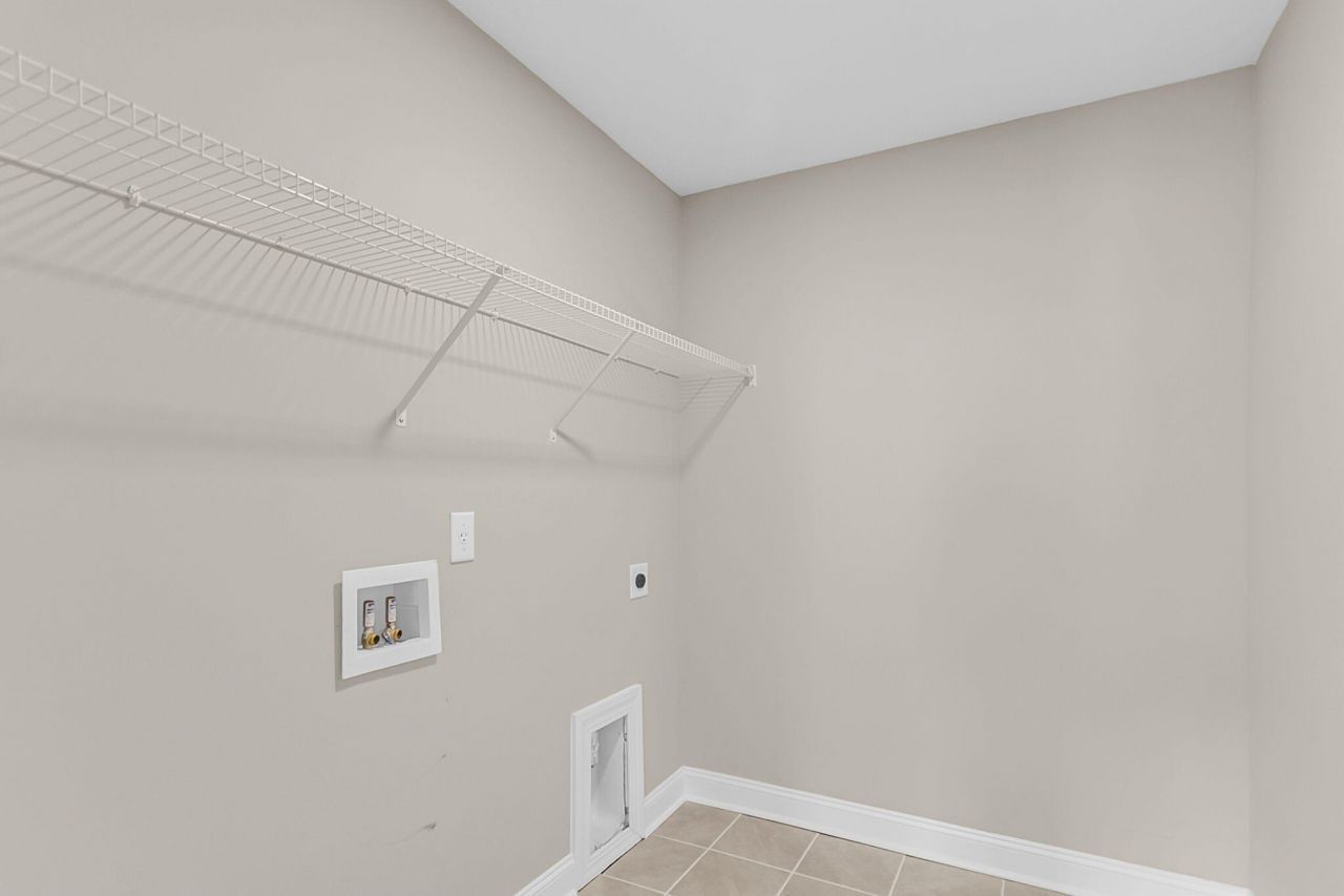 687 Black Pine Road Photo 44