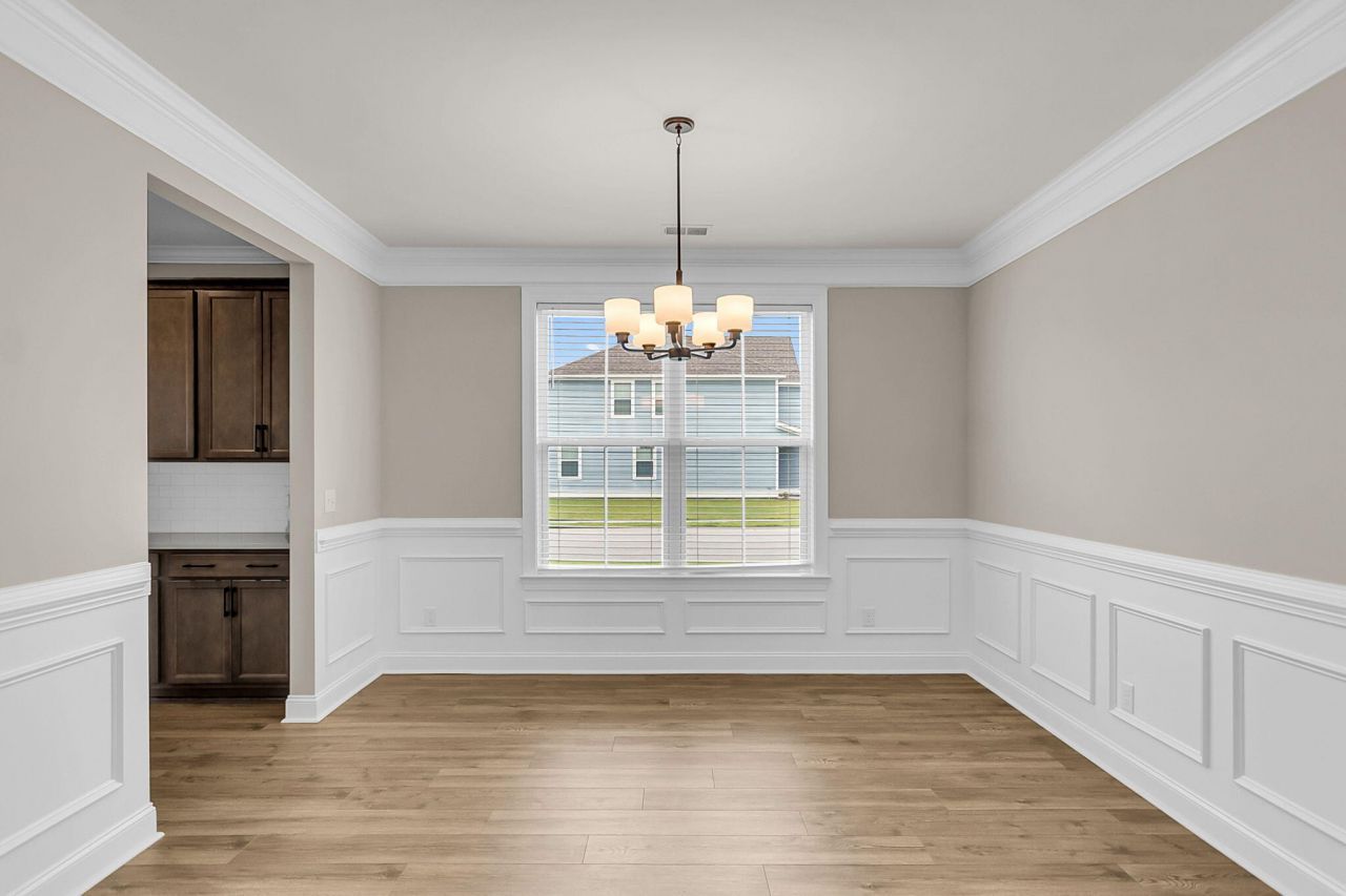 687 Black Pine Road Photo 8