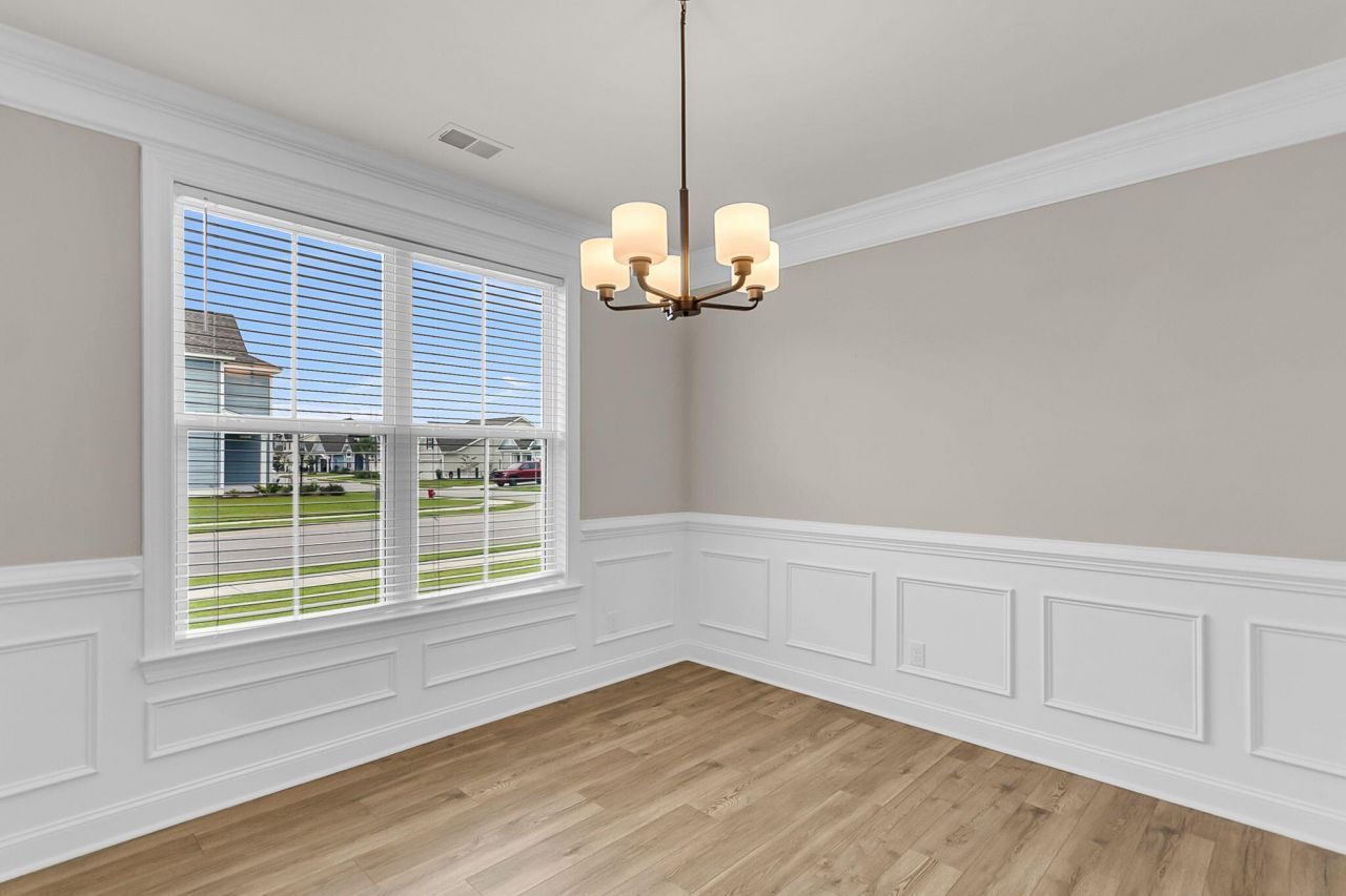 687 Black Pine Road Photo 9