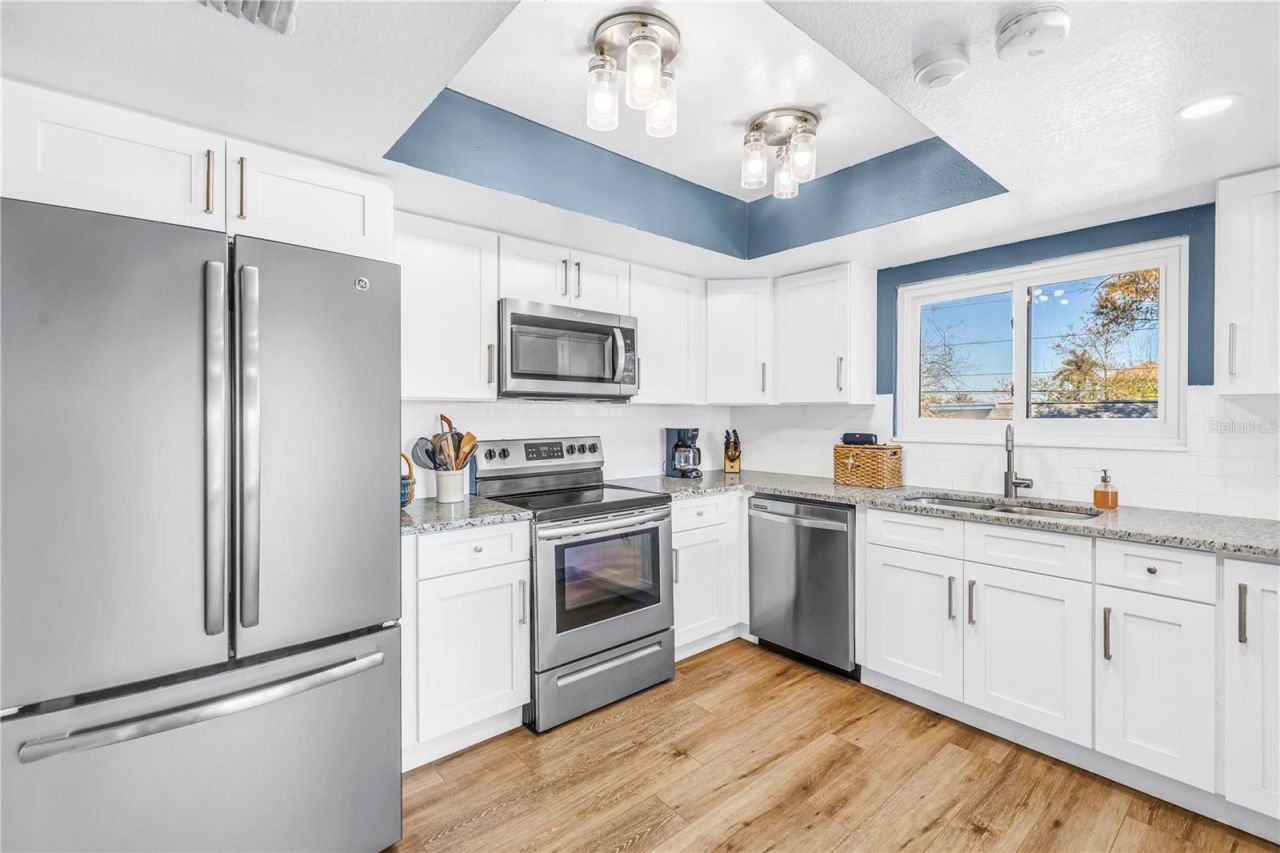 110 29th Avenue N, Saint Petersburg, FL 33704 Photo