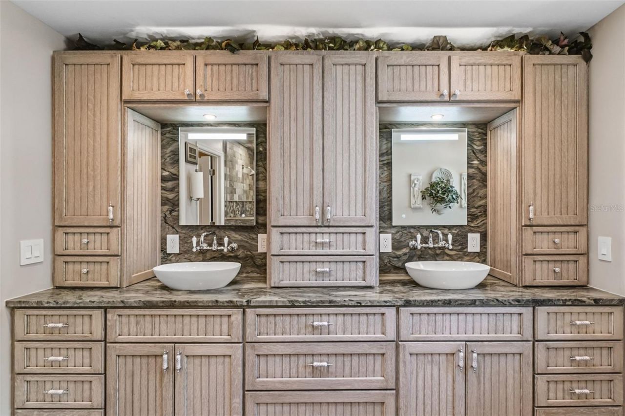 8309 Shadow Pine Way, Sarasota, FL 34238 Photo