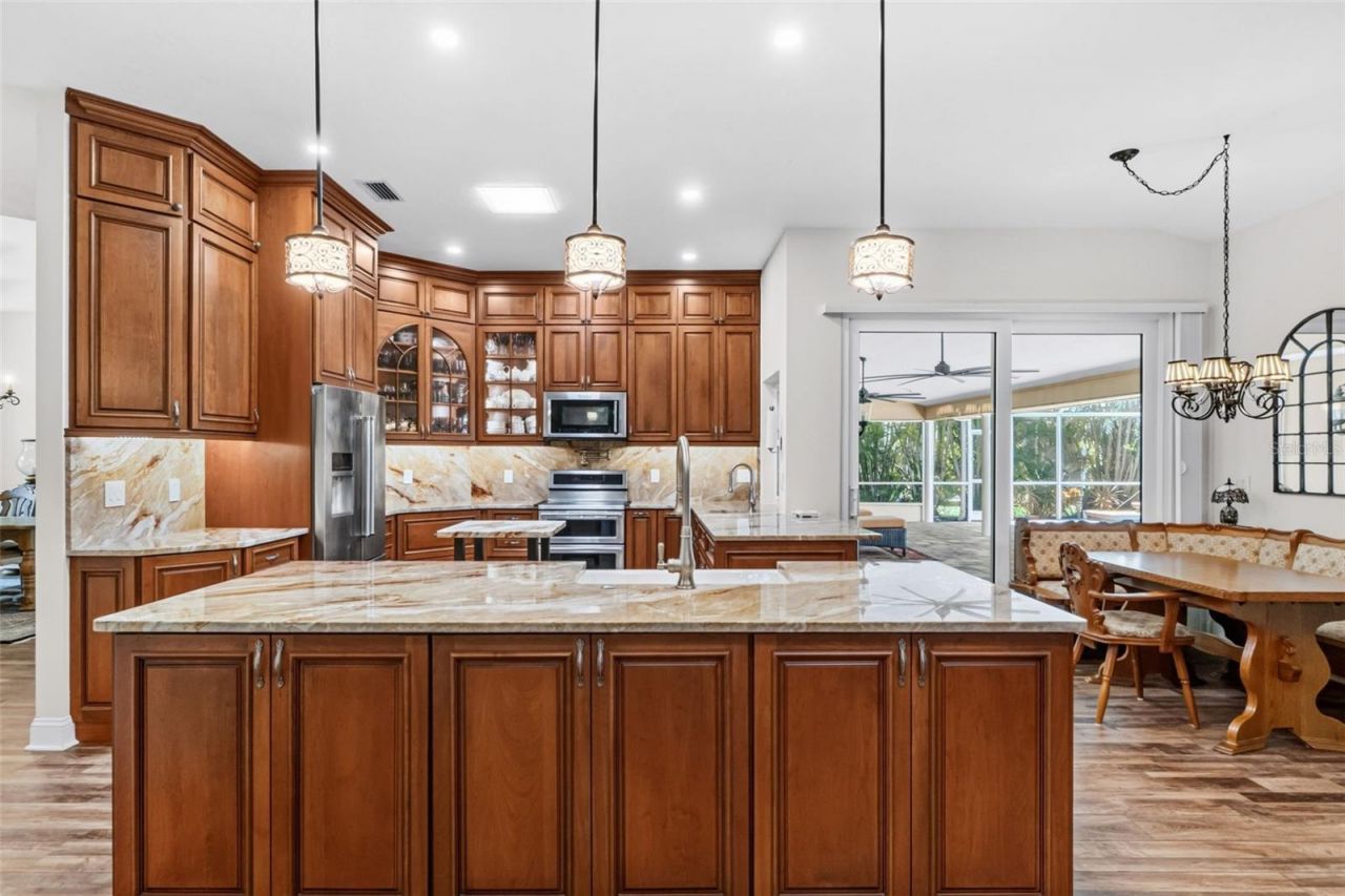 8309 Shadow Pine Way, Sarasota, FL 34238 Photo