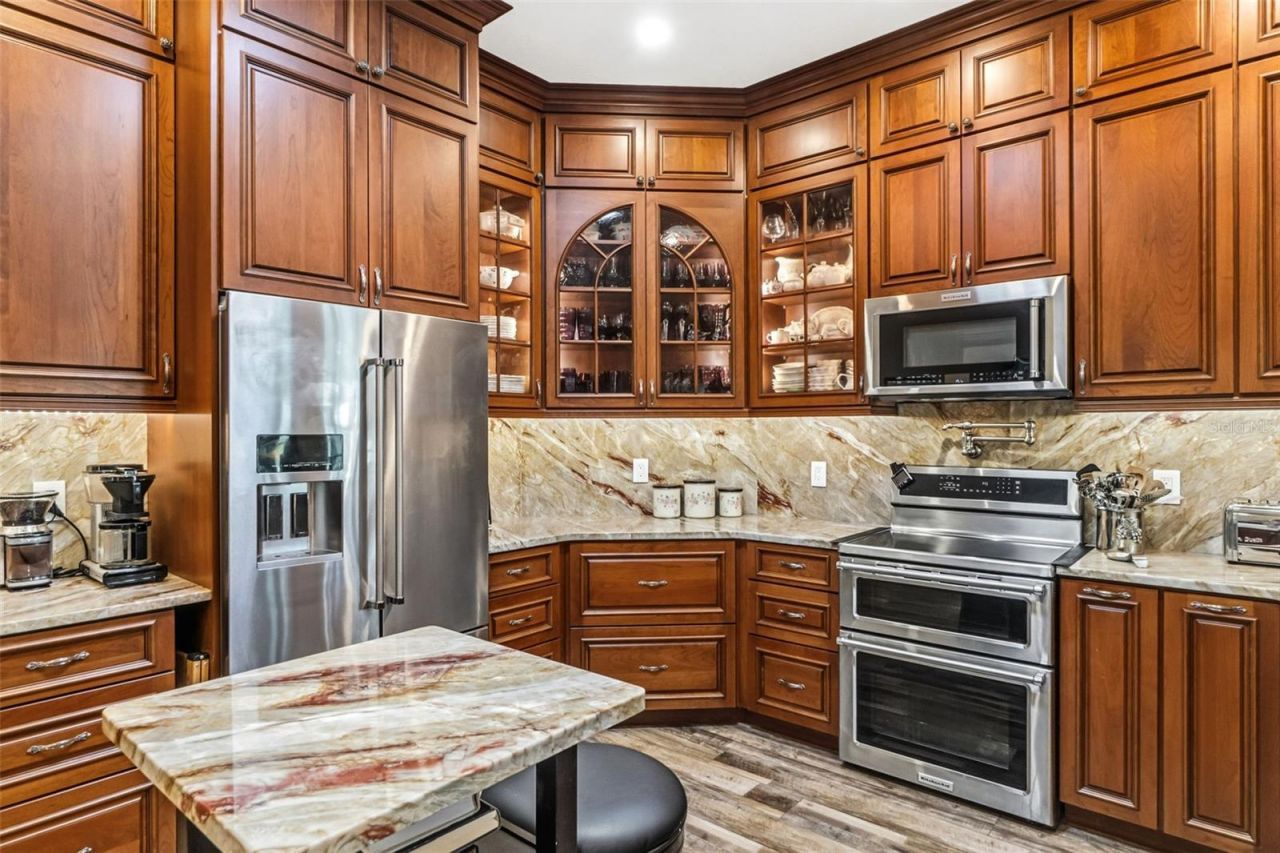 8309 Shadow Pine Way, Sarasota, FL 34238 Photo