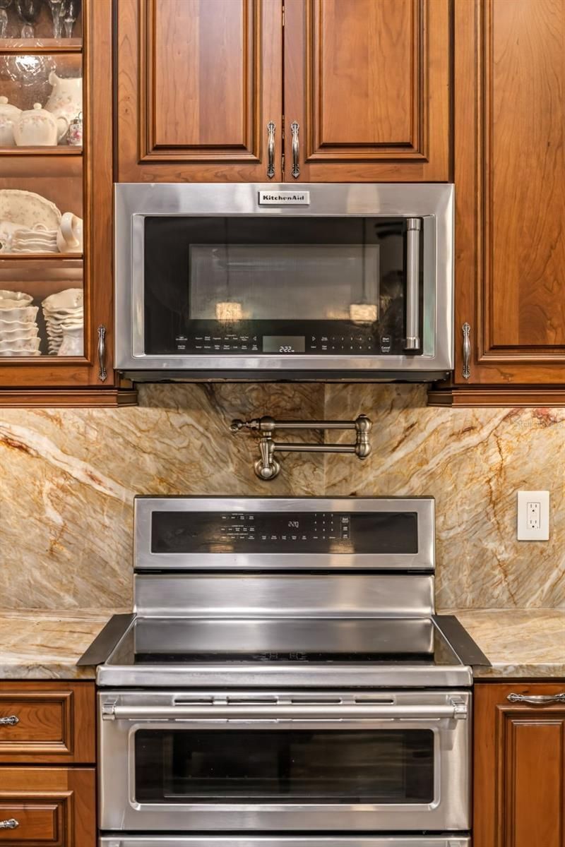 8309 Shadow Pine Way, Sarasota, FL 34238 Photo