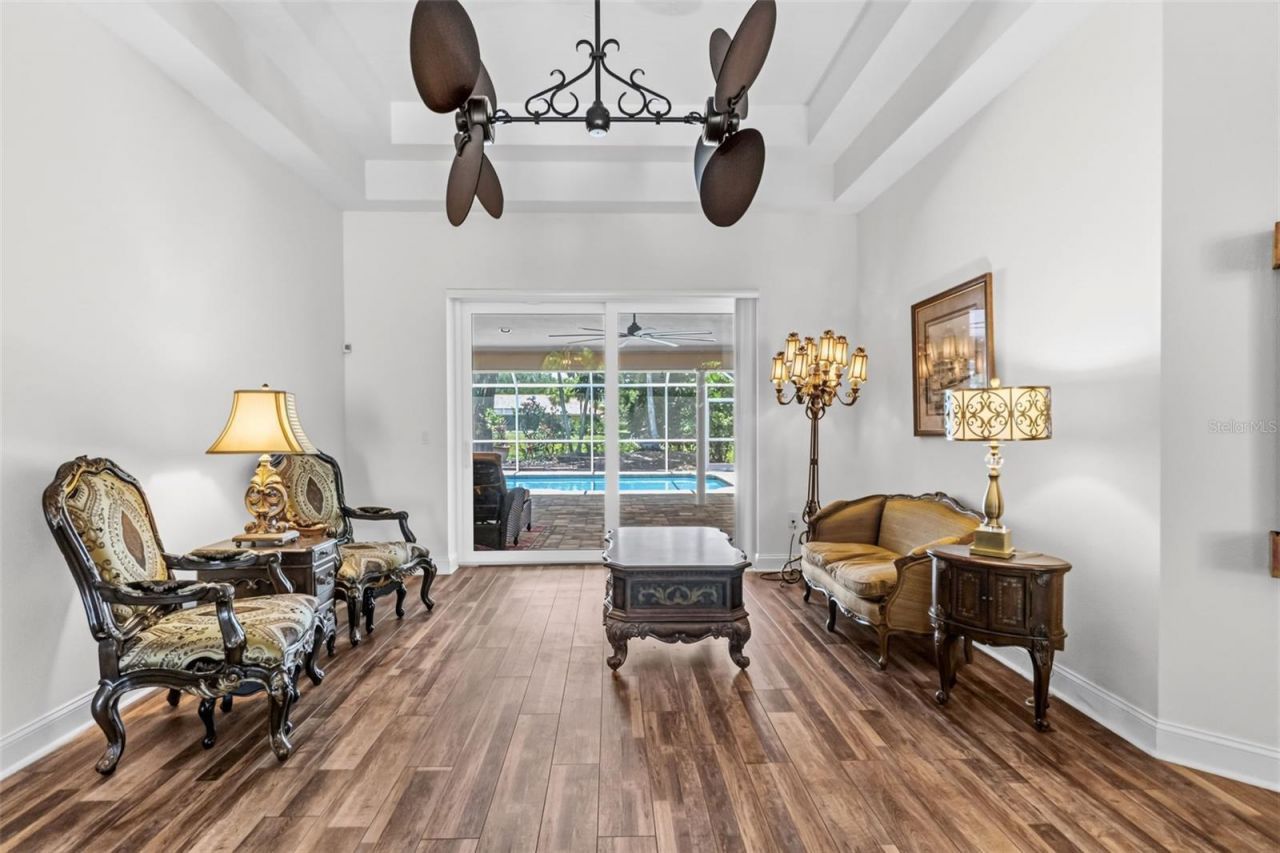 8309 Shadow Pine Way, Sarasota, FL 34238 Photo