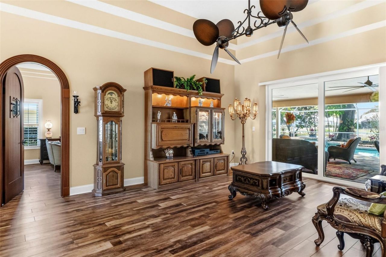 8309 Shadow Pine Way, Sarasota, FL 34238 Photo