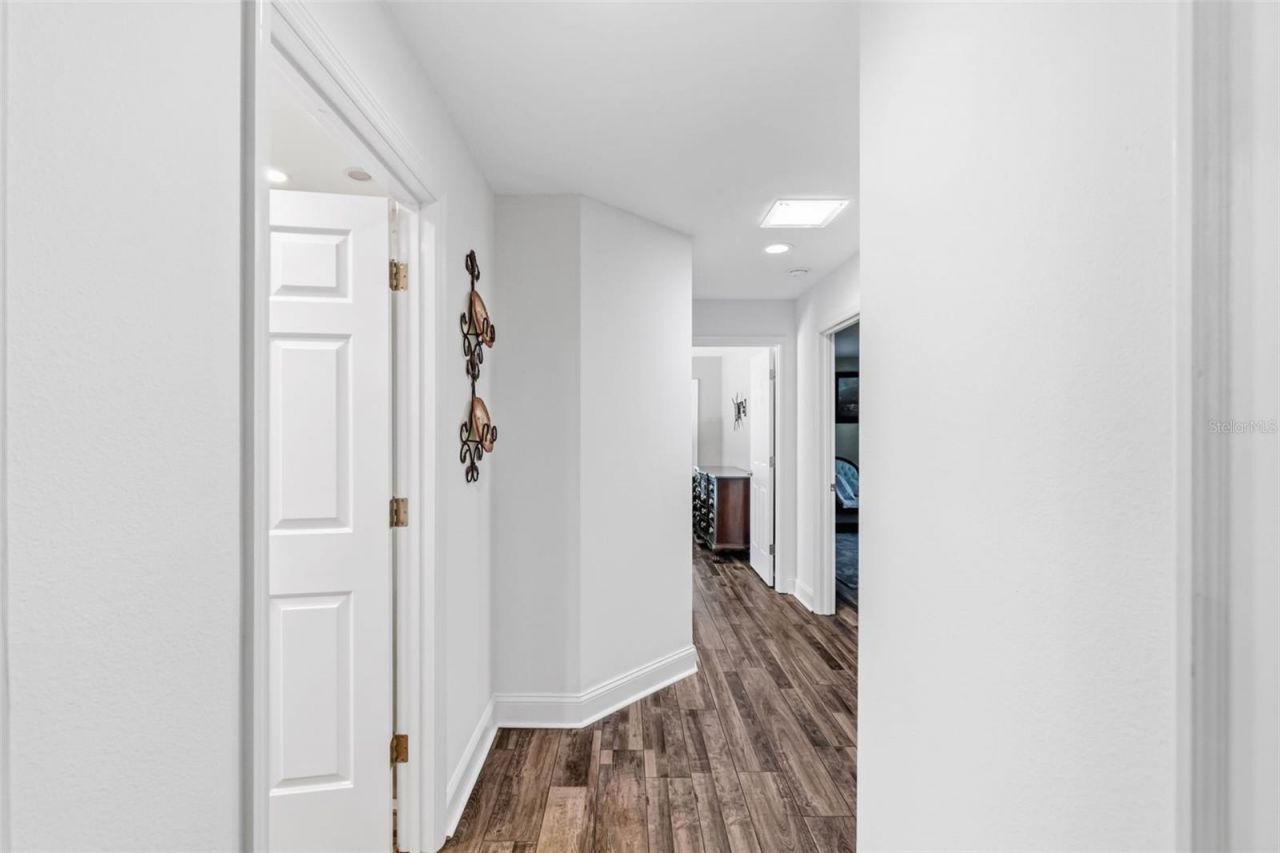 8309 Shadow Pine Way, Sarasota, FL 34238 Photo