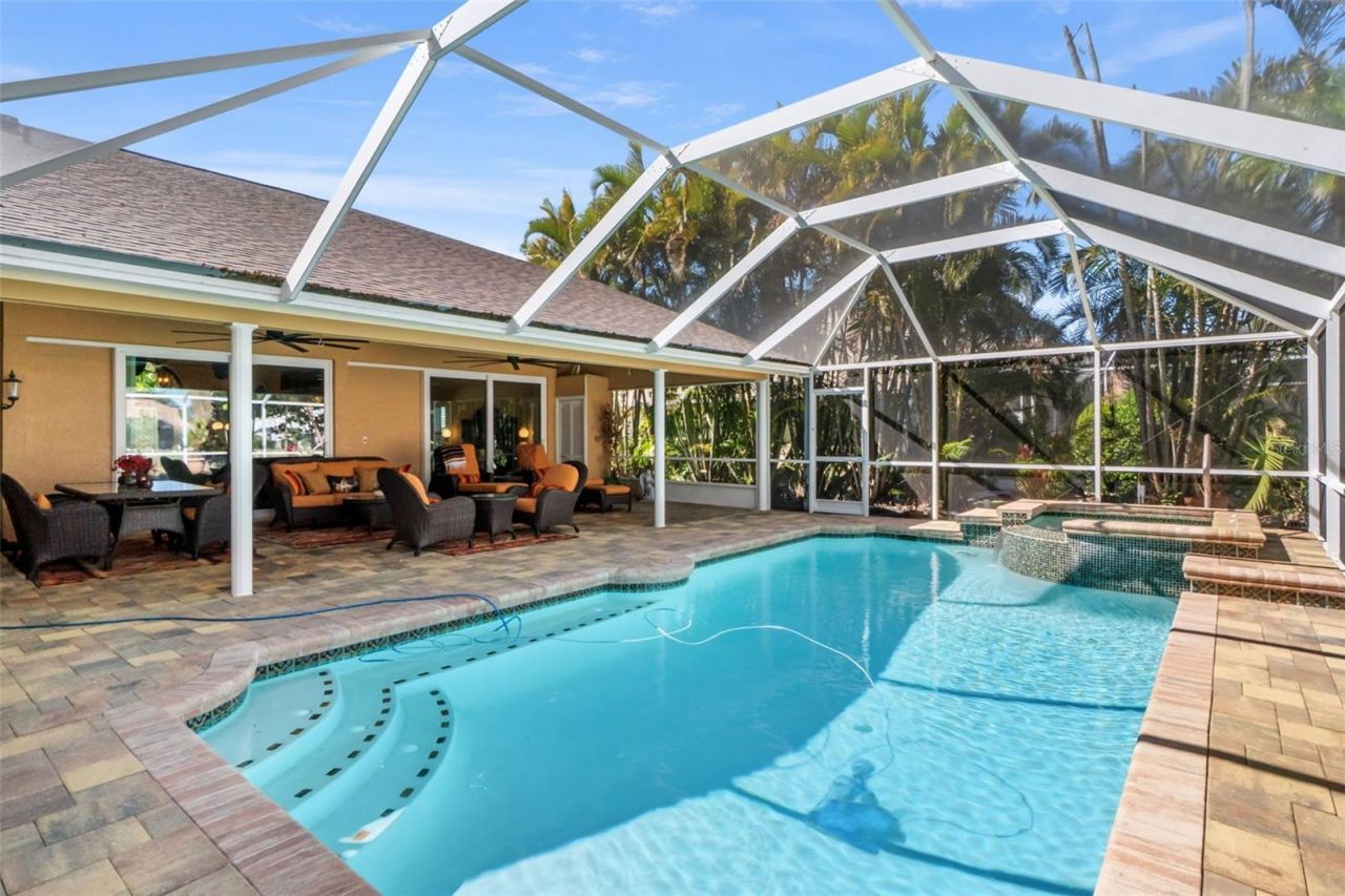 8309 Shadow Pine Way, Sarasota, FL 34238 Photo