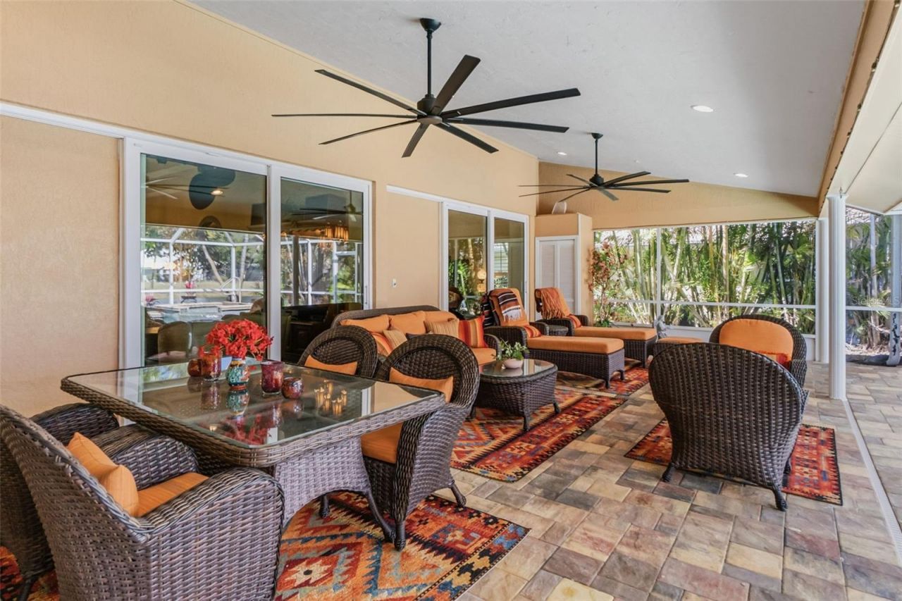 8309 Shadow Pine Way, Sarasota, FL 34238 Photo