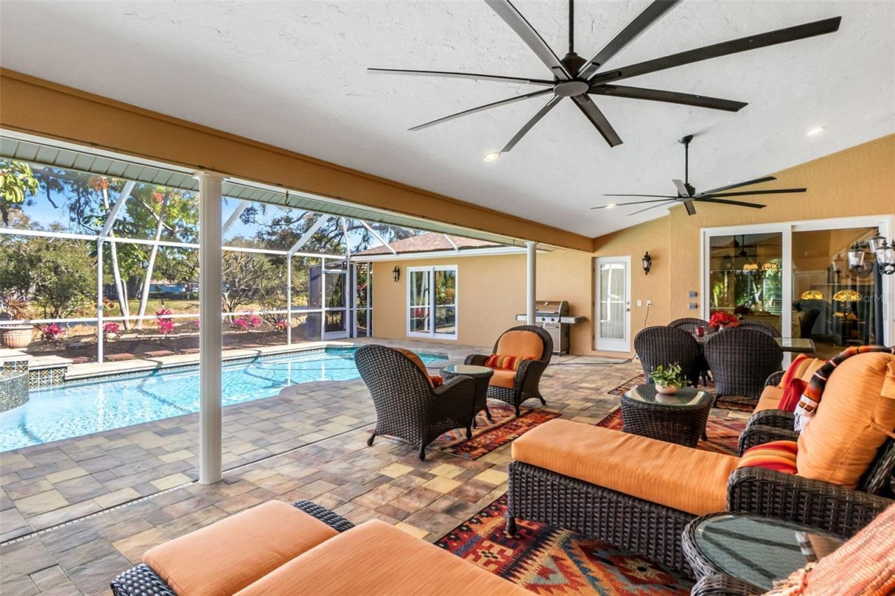 8309 Shadow Pine Way, Sarasota, FL 34238 Photo