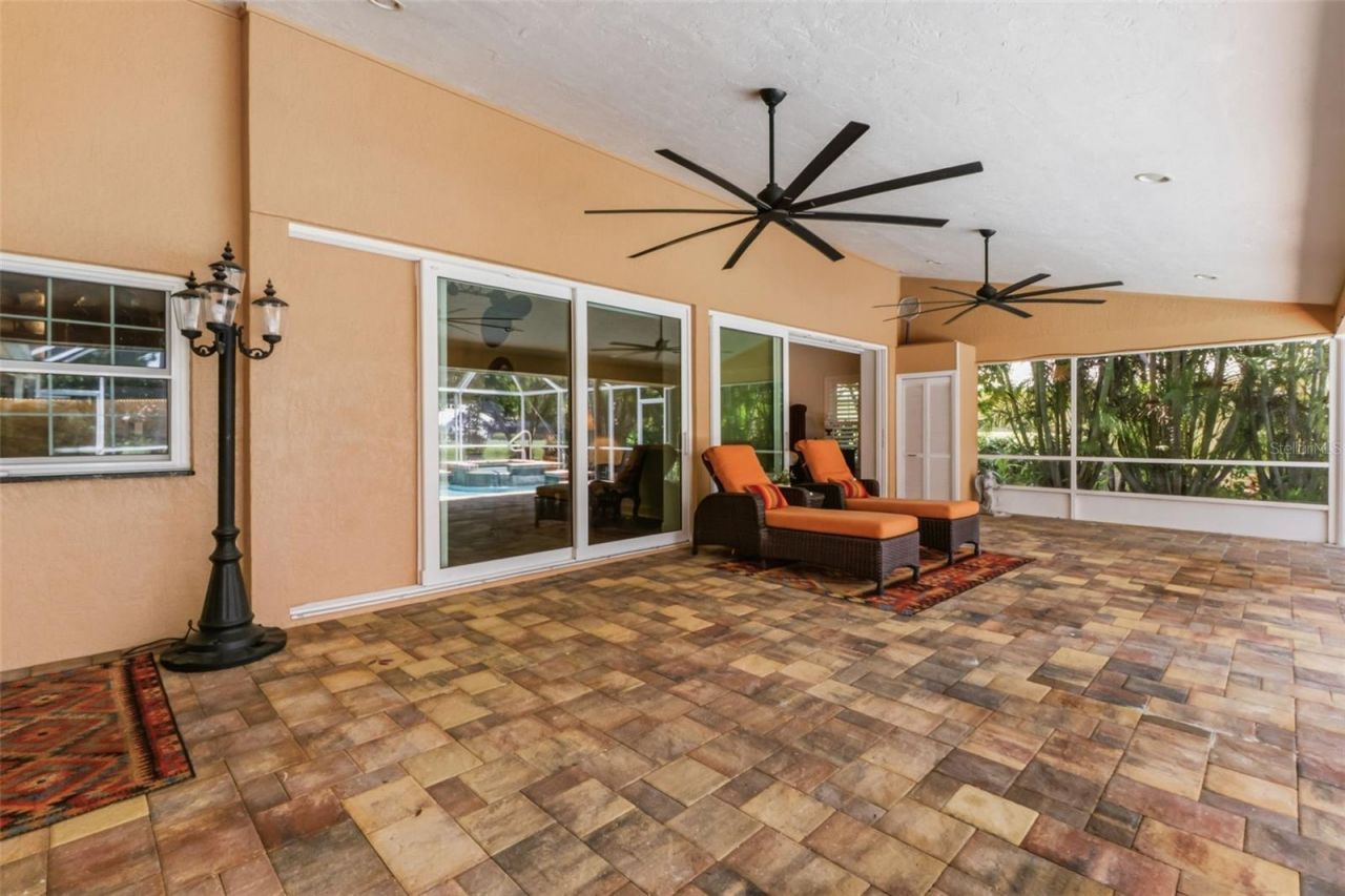 8309 Shadow Pine Way, Sarasota, FL 34238 Photo