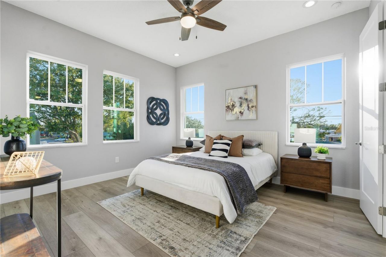 3267 Emerson Avenue S, Saint Petersburg, FL 33712 Photo