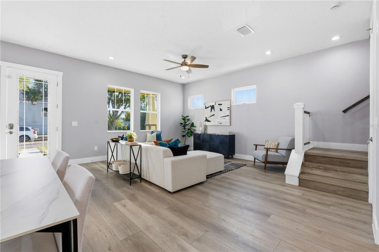 3267 Emerson Avenue S, Saint Petersburg, FL 33712 Photo