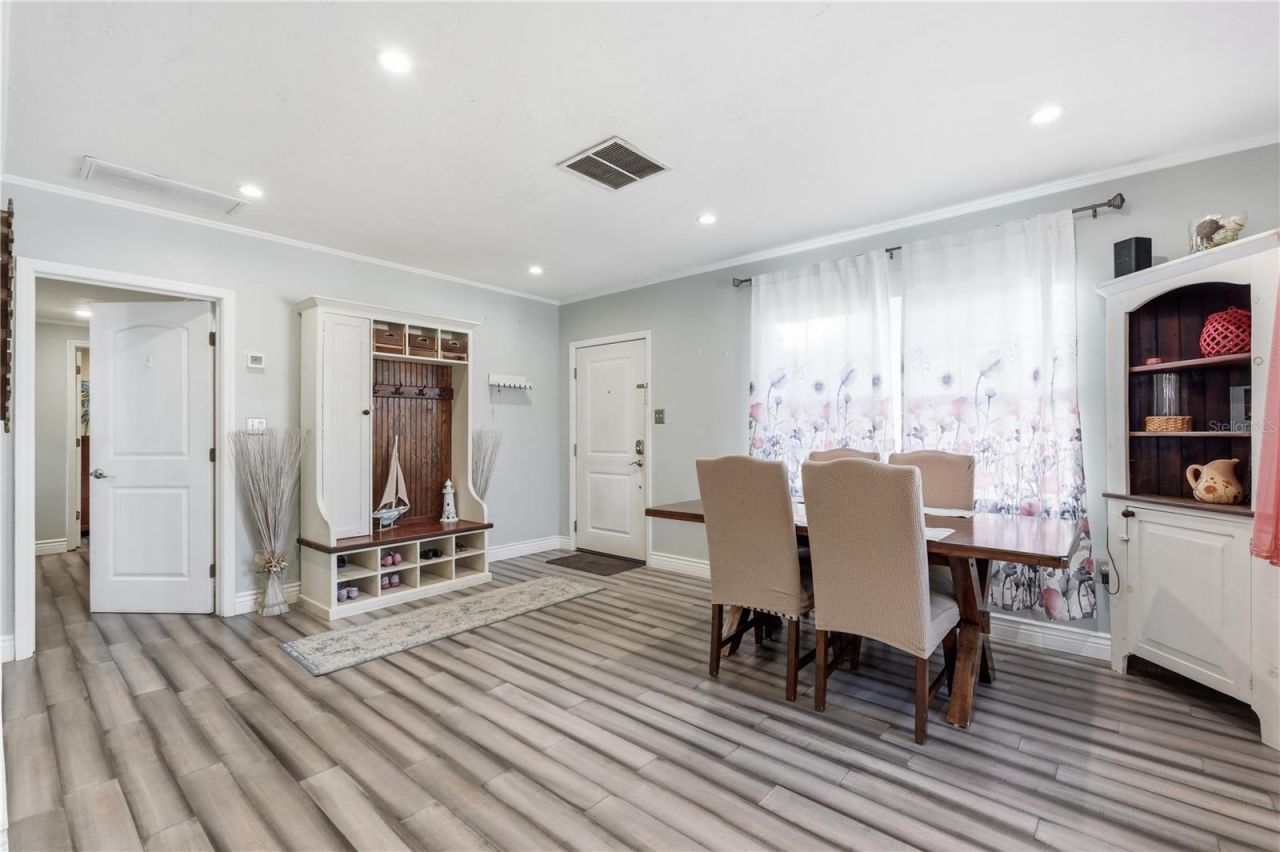 2415 16th Street N, Saint Petersburg, FL 33704 Photo