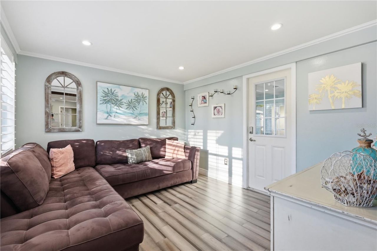 2415 16th Street N, Saint Petersburg, FL 33704 Photo