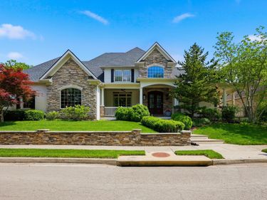 2901 Fairfax Lane, Lexington, KY 40509