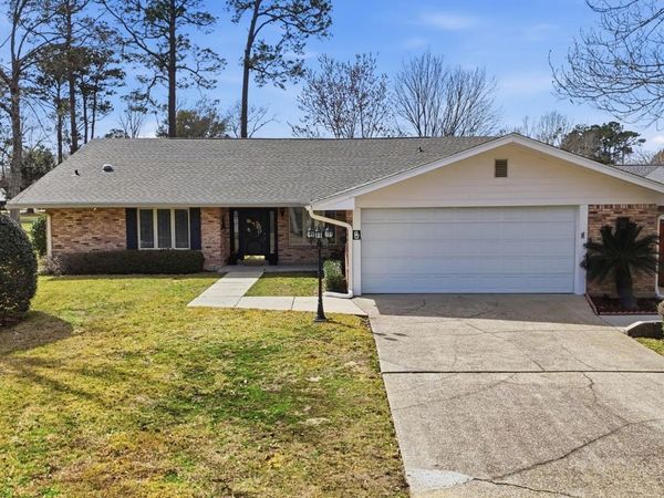 7922 Lanai Place, Diamondhead, MS 39525