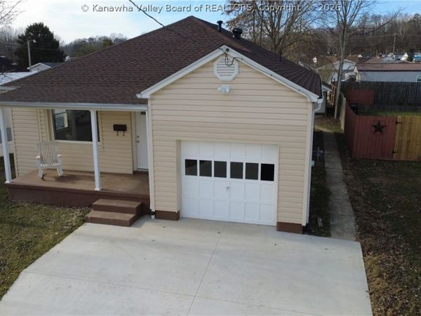 1246 Washington Avenue, Milton, WV 25541