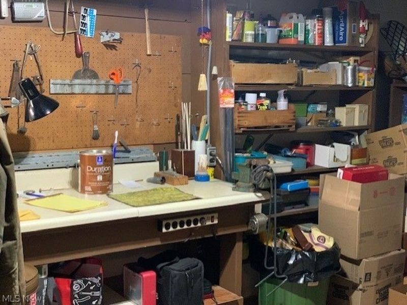 908 Banfield Avenue, Toronto, OH 43964 Photo 38