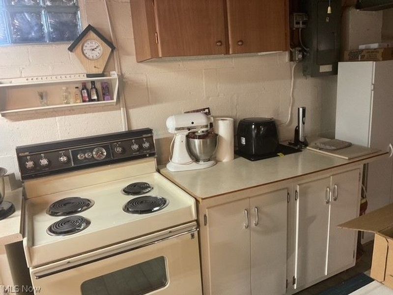 908 Banfield Avenue, Toronto, OH 43964 Photo 40