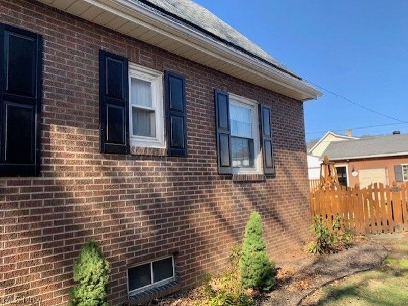 908 Banfield Avenue, Toronto, OH 43964 Photo 7