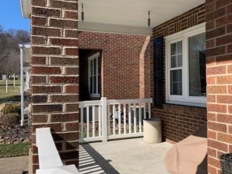 908 Banfield Avenue, Toronto, OH 43964 Photo 9