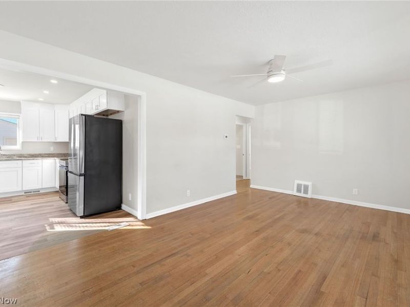 16159 Bowfin Boulevard, OH 44142 Photo 2