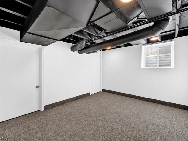 16159 Bowfin Boulevard, OH 44142 Photo 24