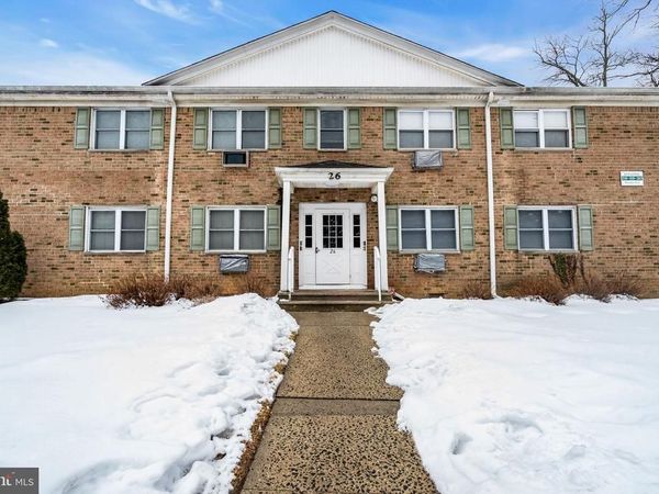 26 WINDSOR TERRACE , Unit E, FREEHOLD, NJ 07728