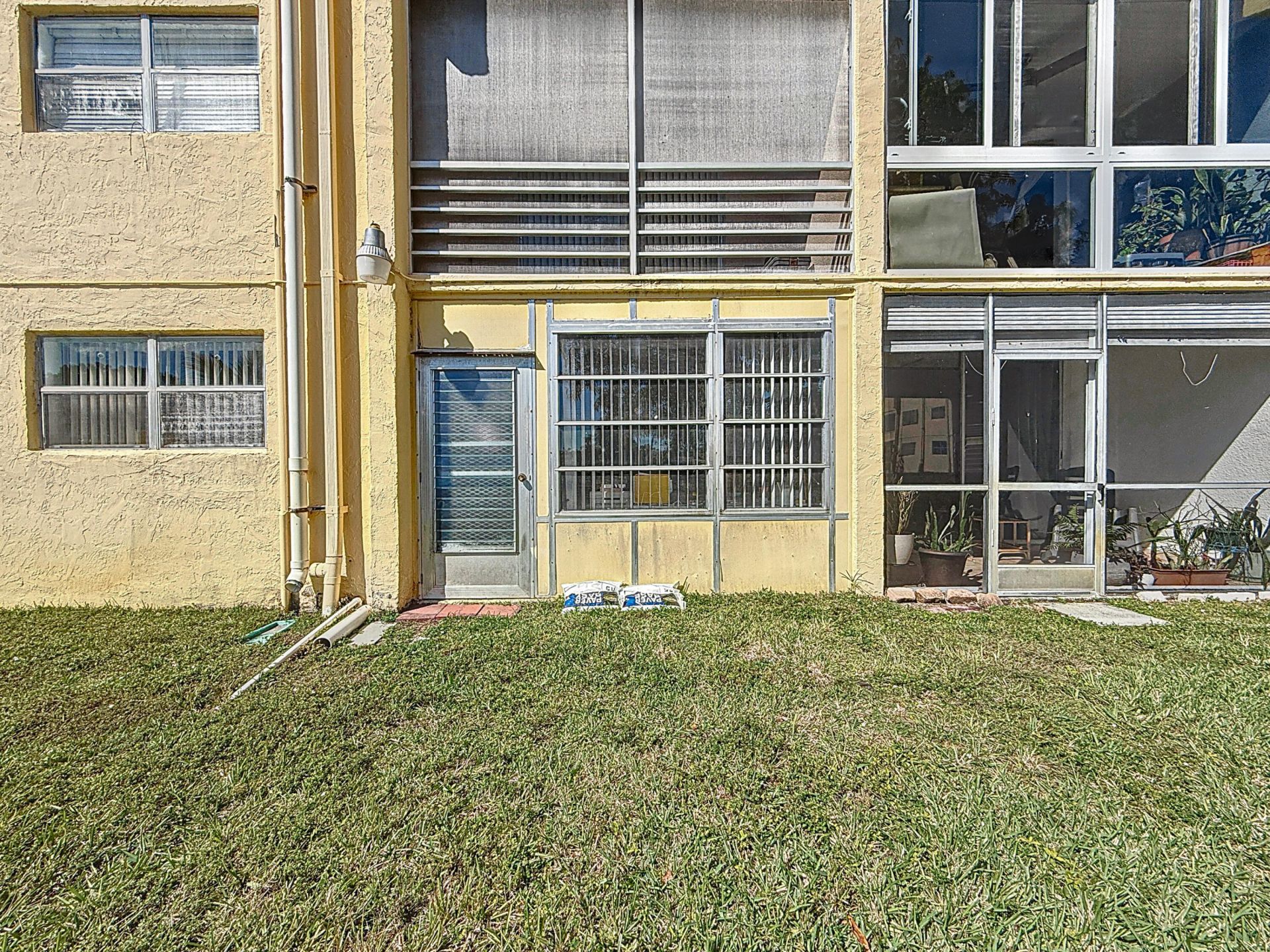 8225 Sunrise Lakes Boulevard, Unit 110, Sunrise, FL 33322 Photo