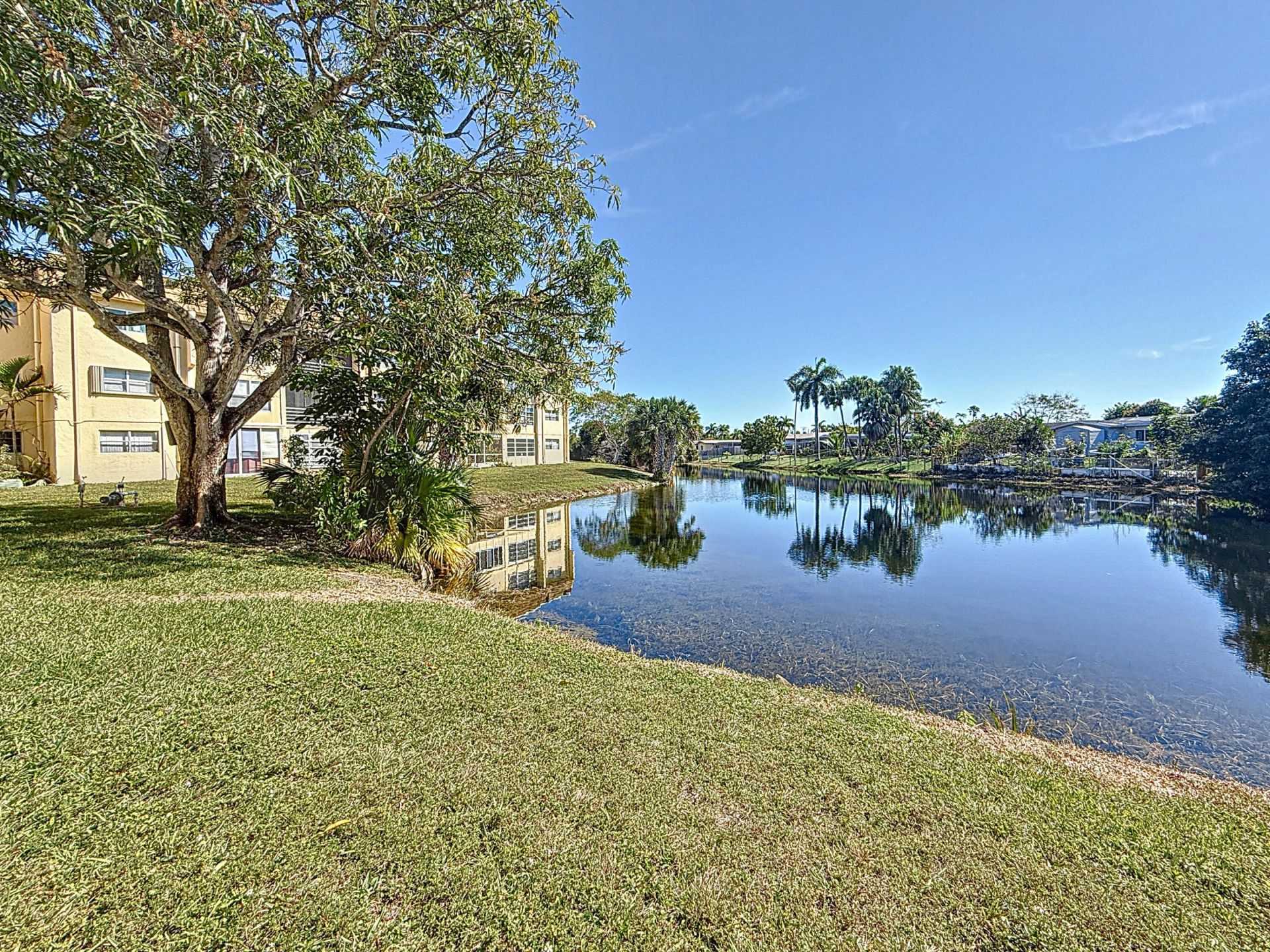 8225 Sunrise Lakes Boulevard, Unit 110, Sunrise, FL 33322 Photo
