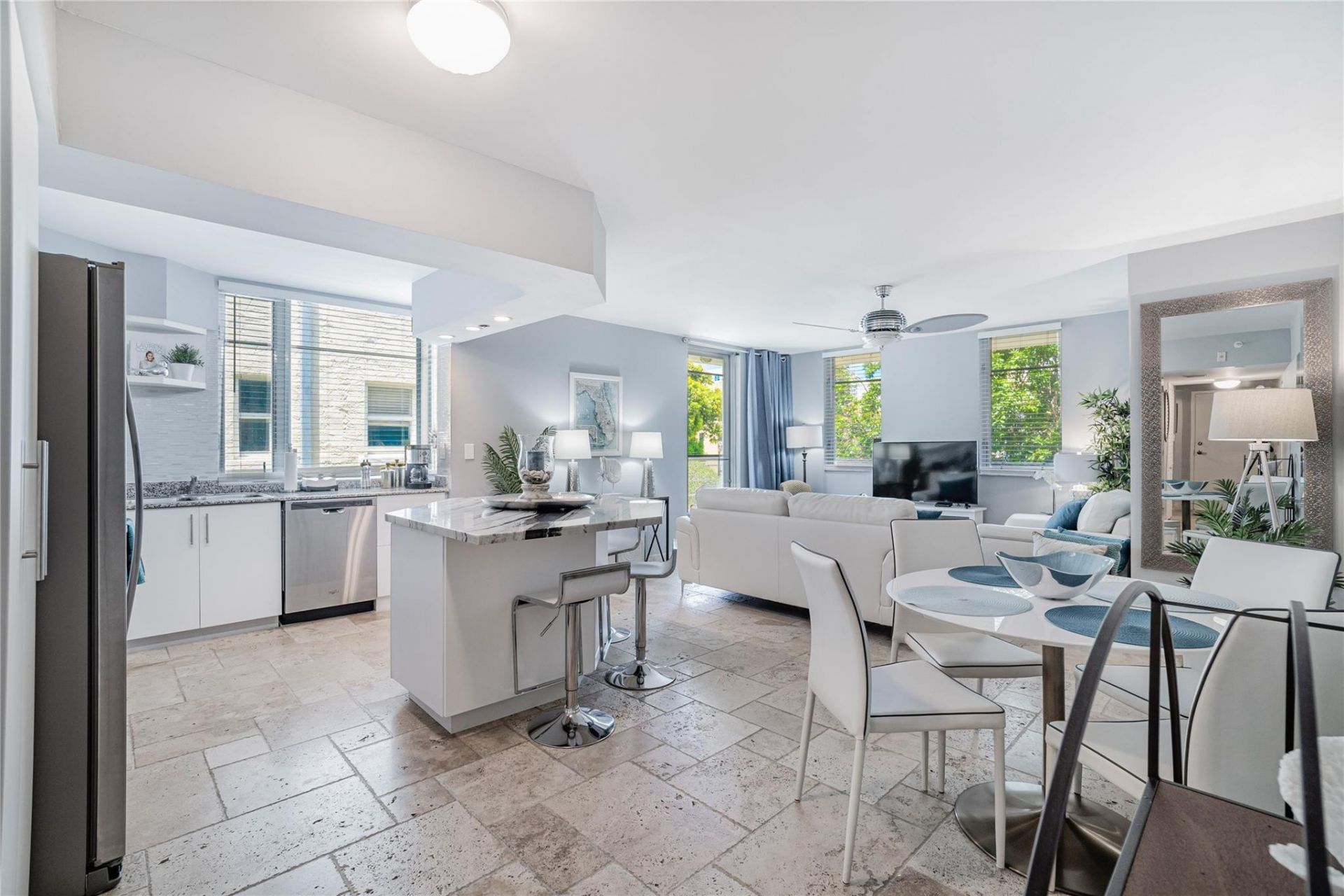 1532 Drexel Avenue, Unit 201, Miami Beach, FL 33139 Photo
