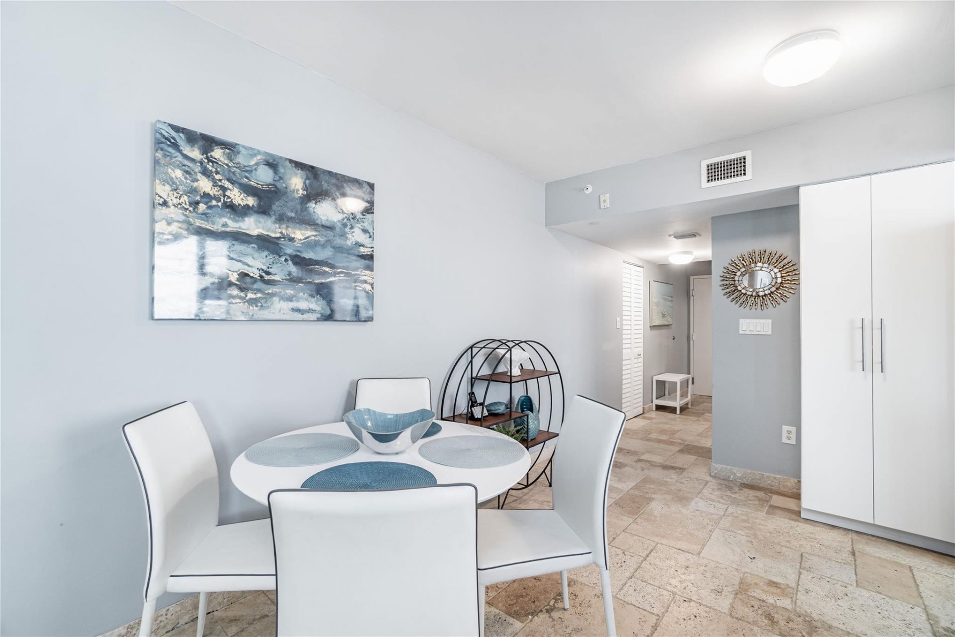 1532 Drexel Avenue, Unit 201, Miami Beach, FL 33139 Photo