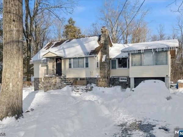 407 Diggles Place, VERNON, NJ 07422