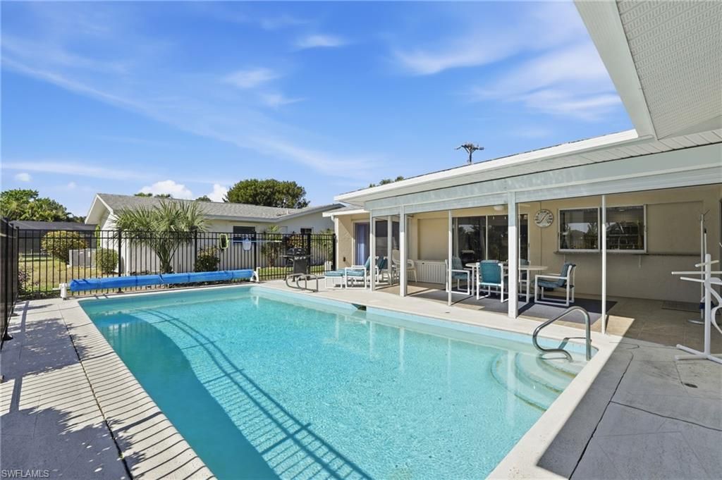 3878 SE 7th Pl, Cape Coral, FL 33904 Photo