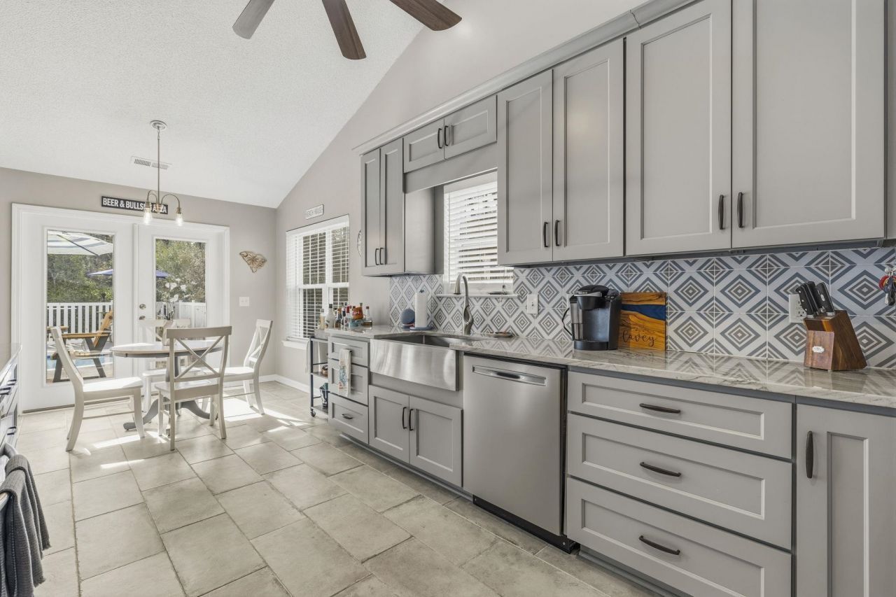 189 Palladium Dr. Photo 16