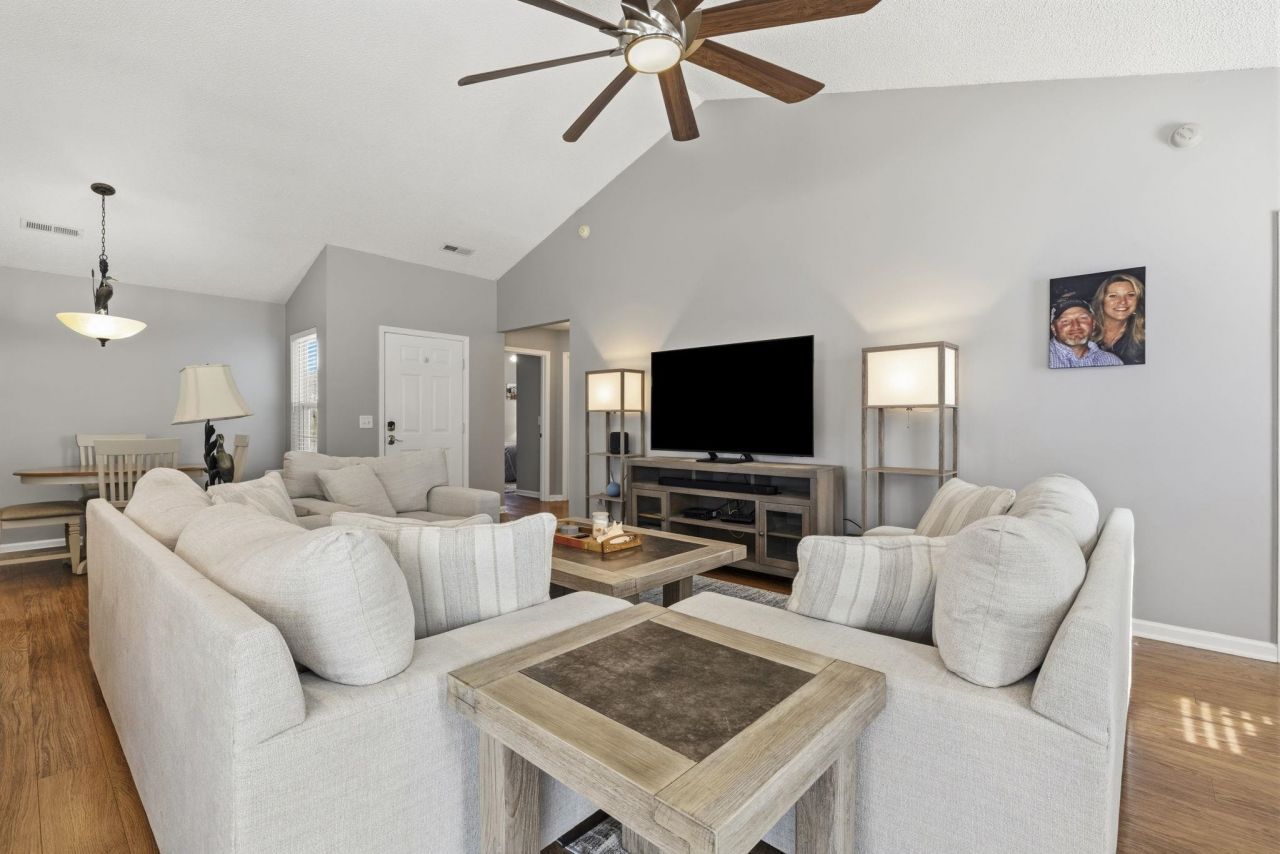 189 Palladium Dr. Photo 7