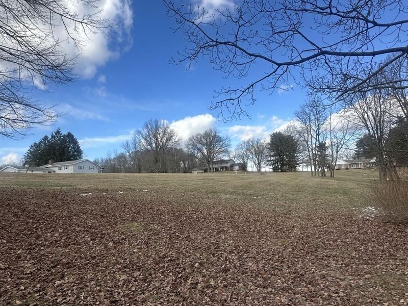 2695 Ash Meadows Boulevard , Zanesville, OH 43701 Photo 34