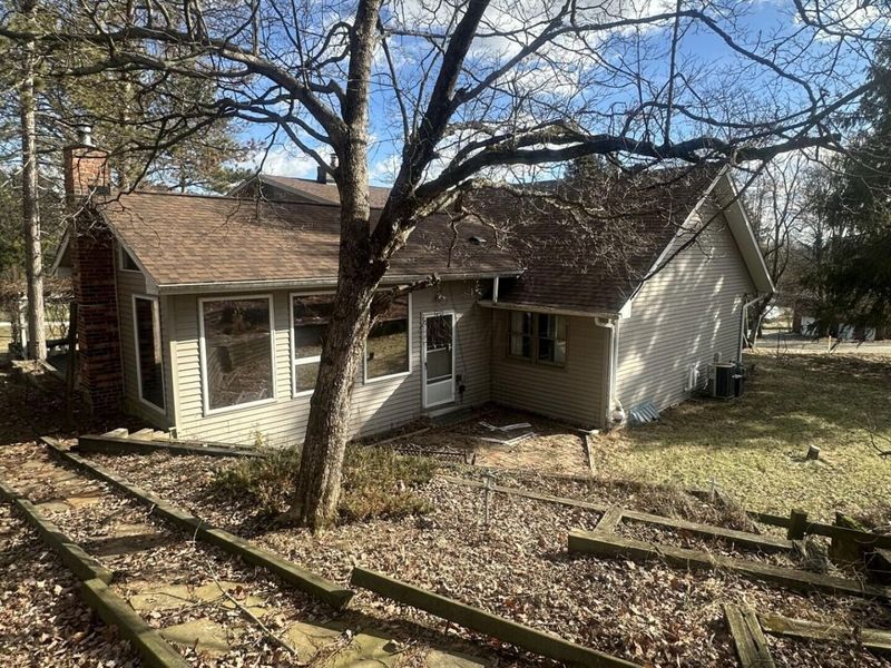 2695 Ash Meadows Boulevard , Zanesville, OH 43701 Photo 38