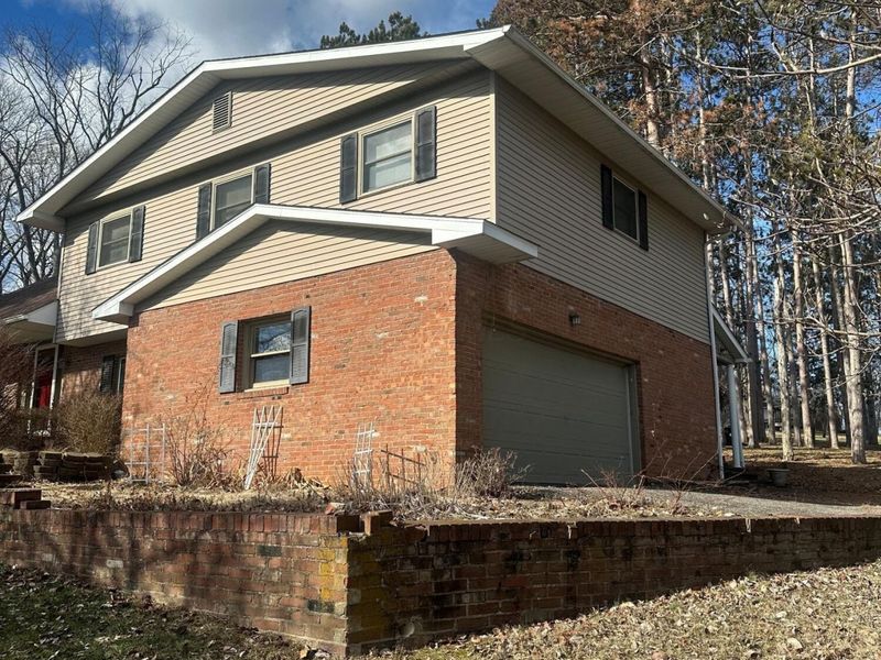 2695 Ash Meadows Boulevard , Zanesville, OH 43701 Photo 5