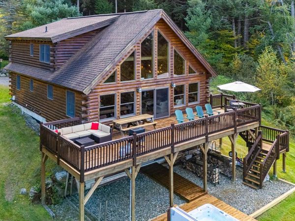 260 Mansfield View Road, Stowe, VT 05672