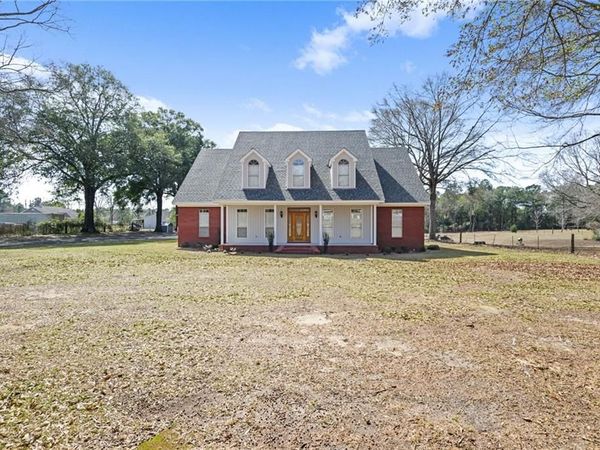 9401 Hubert Morris Road, Wilmer, AL 36587