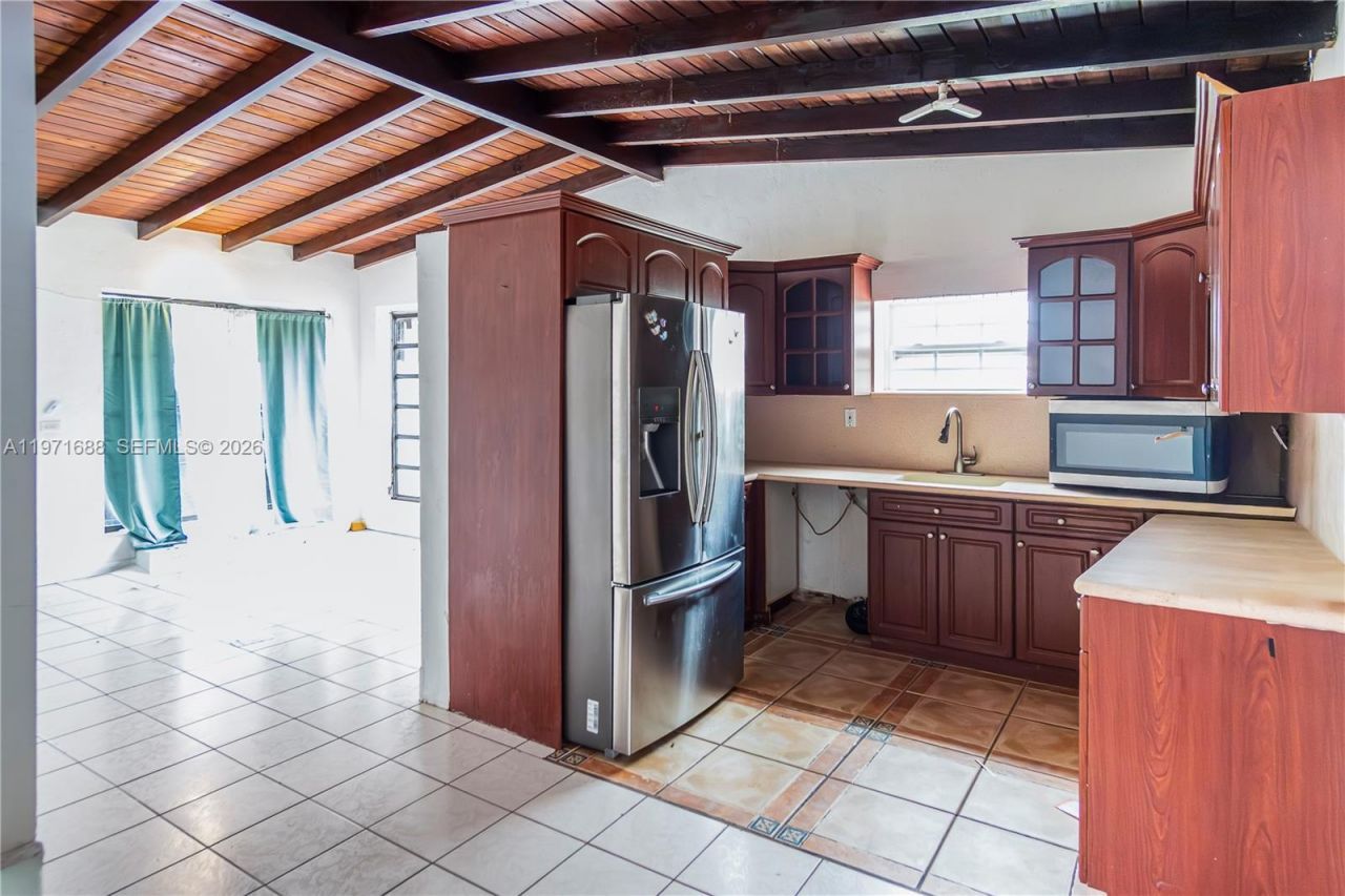 8461 SW 38th St , Miami, FL 33155 Photo