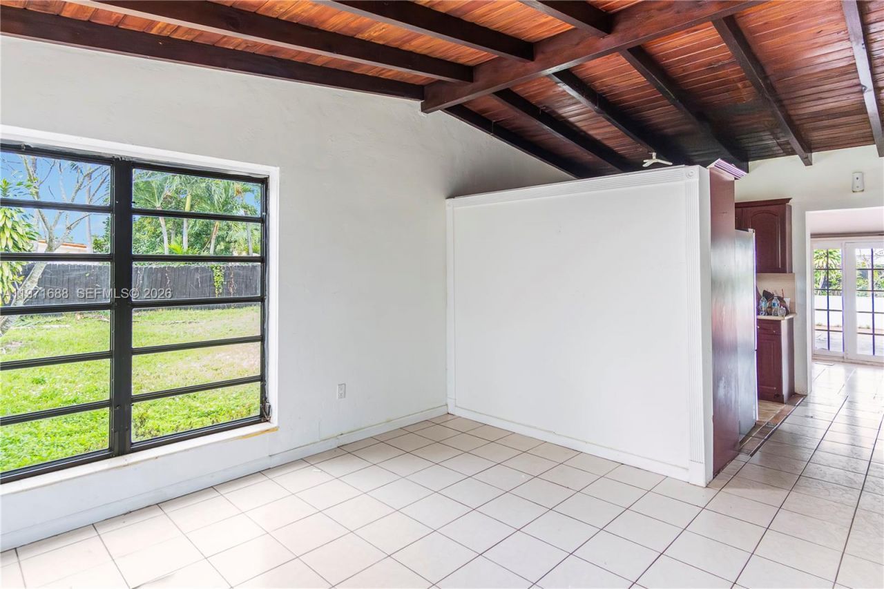 8461 SW 38th St , Miami, FL 33155 Photo