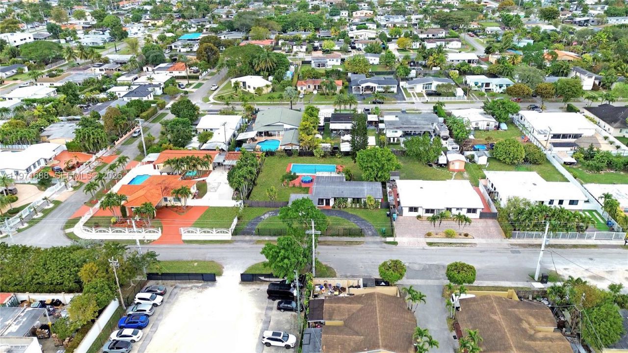 8461 SW 38th St , Miami, FL 33155 Photo