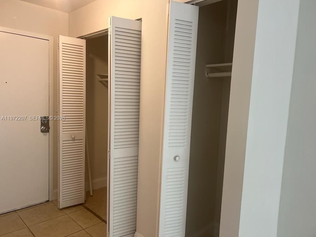 1805 Sans Souci Blvd, Unit 429, North Miami, FL 33181 Photo